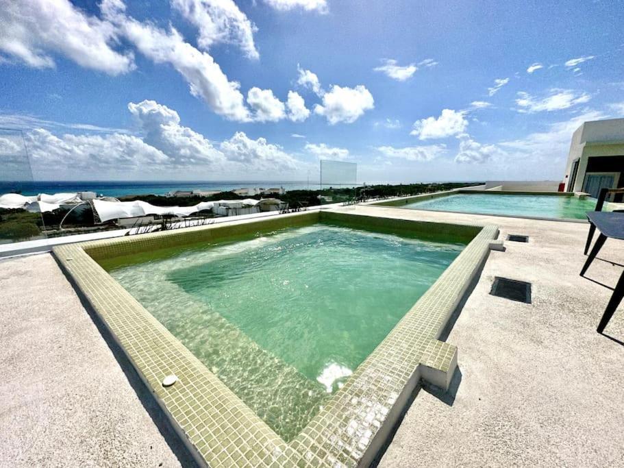 2br Modern - Rooftop Pool With Stunning Views